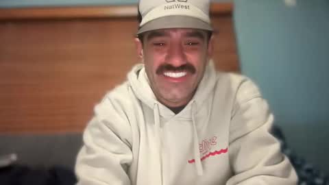 Snapshot of masculinehole chatting on 09/22/25, 05:53 Masculine Hole online show from 09/22/25, 05:53