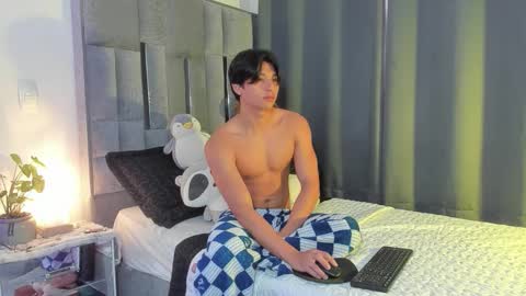 Snapshot of mash_angelo chatting on 02/14/26, 01:08 mash_angelo online show from 02/14/26, 01:08