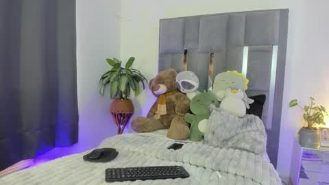 Snapshot of mash_angelo chatting on 03/05/26, 01:40 mash_angelo online show from 03/05/26, 01:40