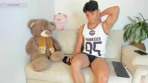 Snapshot of mash_angelo chatting on 06/03/26, 11:21 mash_angelo online show from 06/03/26, 11:21