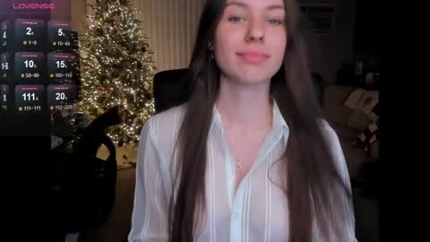 Snapshot of mash_hub chatting on 12/25/24, 03:08 Mash online show from 12/25/24, 03:08