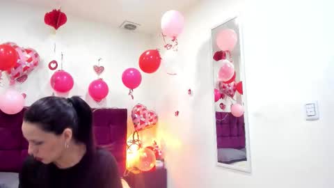 Snapshot of mashapink chatting on 02/17/26, 12:45 MashaPink online show from 02/17/26, 12:45