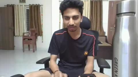 maskboyz2003 online show from 01/31/25, 04:06