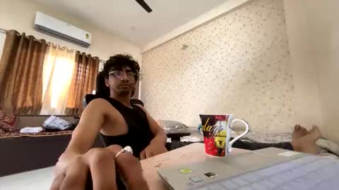 maskboyz2003 online show from 10/09/25, 02:42