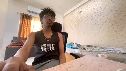 maskboyz2003 online show from 10/11/25, 02:44