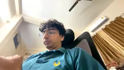 maskboyz2003 online show from 10/17/25, 05:37