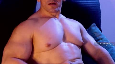 Snapshot of masked_bodybuilder chatting on 01/18/25, 08:09 masked_bodybuilder online show from 01/18/25, 08:09