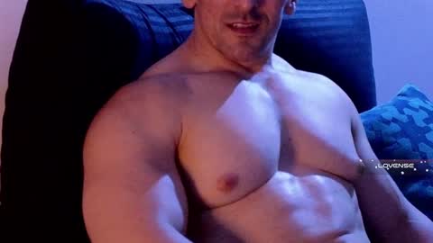 Snapshot of masked_bodybuilder chatting on 02/02/25, 09:45 masked_bodybuilder online show from 02/02/25, 09:45