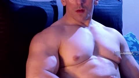 Snapshot of masked_bodybuilder chatting on 02/18/25, 12:15 masked_bodybuilder online show from 02/18/25, 12:15