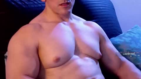 Snapshot of masked_bodybuilder chatting on 02/28/25, 10:17 masked_bodybuilder online show from 02/28/25, 10:17