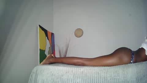 Snapshot of masked_shy_girl chatting on 05/18/26, 01:39 masked_shy_girl online show from 05/18/26, 01:39