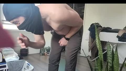 Snapshot of maskedcontrastx chatting on 04/22/26, 12:28 BlackMystique online show from 04/22/26, 12:28