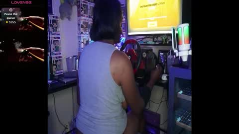 Snapshot of maskedmilf822397 chatting on 10/26/25, 06:30 maskedmilf822397 online show from 10/26/25, 06:30