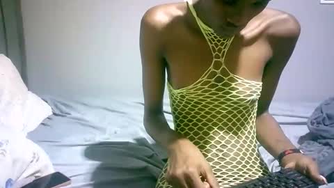 maskgang001 online show from 11/26/25, 02:34