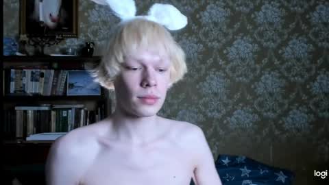 Snapshot of maskoyop chatting on 04/19/26, 03:55 Maskoyop online show from 04/19/26, 03:55