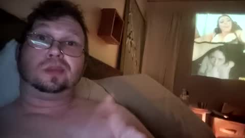 Snapshot of masnfriends chatting on 03/08/25, 08:00 masnfriends online show from 03/08/25, 08:00