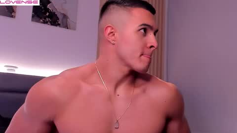 Snapshot of mason_bennet chatting on 11/05/25, 11:16 Mason Bennet online show from 11/05/25, 11:16