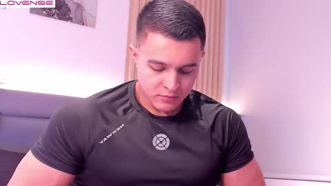 Snapshot of mason_bennet chatting on 12/13/25, 08:47 Mason Bennet online show from 12/13/25, 08:47