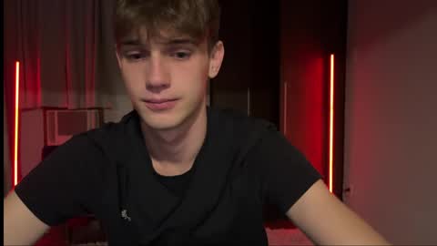 Snapshot of mason_gallagher chatting on 04/05/26, 05:48 Mason online show from 04/05/26, 05:48