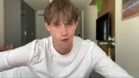 Snapshot of mason_gallagher chatting on 06/24/26, 02:49 Mason online show from 06/24/26, 02:49
