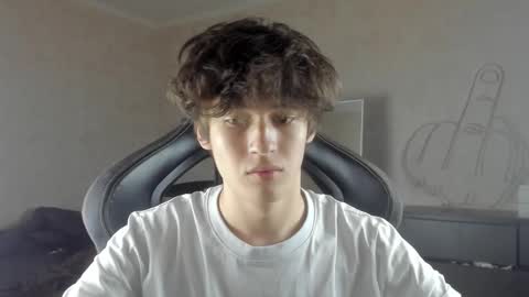 Snapshot of mason_jr chatting on 10/01/25, 12:49 mason_jr online show from 10/01/25, 12:49