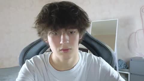 Snapshot of mason_jr chatting on 10/22/25, 05:13 mason_jr online show from 10/22/25, 05:13