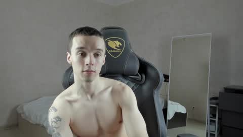 Snapshot of mason_warhol chatting on 01/14/25, 02:43 Mason online show from 01/14/25, 02:43