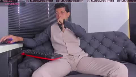 Snapshot of massimo_g chatting on 07/12/26, 01:46 I am Massimo online show from 07/12/26, 01:46
