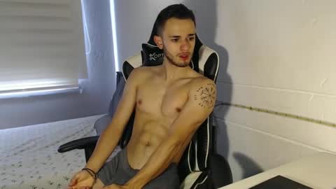 massimo online show from 01/23/25, 03:32