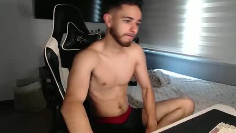 Snapshot of massimo_santino chatting on 04/16/26, 03:24 Massimo Santino online show from 04/16/26, 03:24