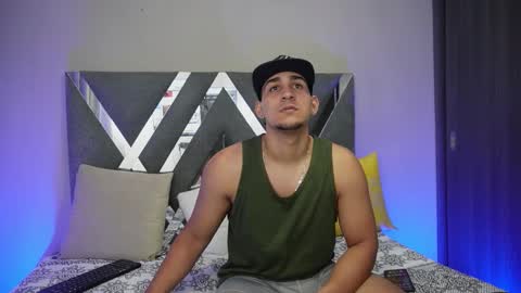 massimo_vidal online show from 10/05/25, 01:37