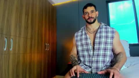 massimo online show from 03/19/26, 03:16