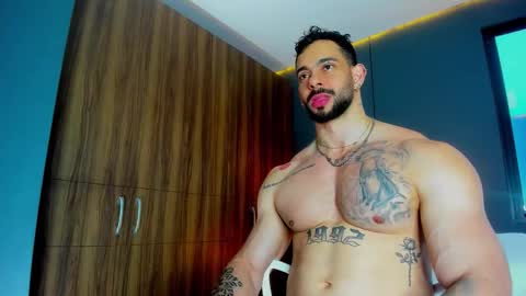 massimo online show from 03/30/26, 03:46