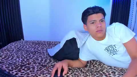 massimoandaxel online show from 11/29/25, 07:06