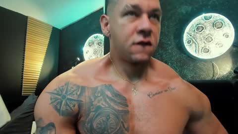 massimowalton2 online show from 12/24/24, 03:38