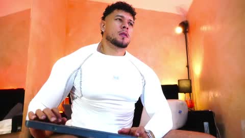 massimowalton2 online show from 05/24/26, 02:05