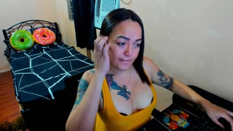 Snapshot of massivecockcum chatting on 03/31/26, 04:40 kimmy online show from 03/31/26, 04:40
