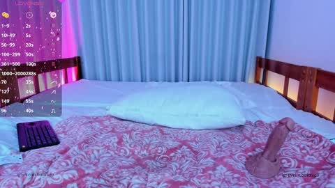 Snapshot of massivecockfuckbunny chatting on 12/17/24, 02:44 Eve Independent model online show from 12/17/24, 02:44