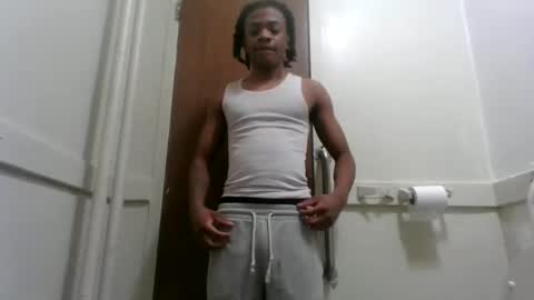 Snapshot of massivemalik chatting on 12/29/24, 03:44 massivemalik online show from 12/29/24, 03:44