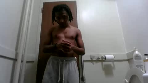 Snapshot of massivemalik chatting on 12/29/24, 10:47 massivemalik online show from 12/29/24, 10:47