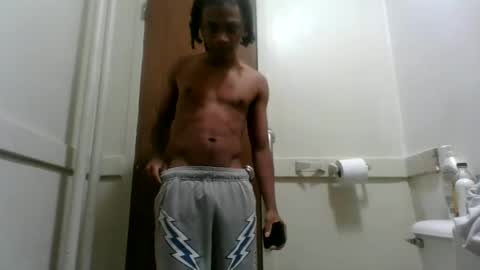 Snapshot of massivemalik chatting on 01/02/25, 07:12 massivemalik online show from 01/02/25, 07:12