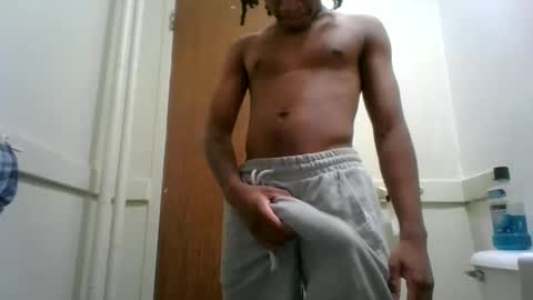 Snapshot of massivemalik chatting on 01/10/25, 06:31 massivemalik online show from 01/10/25, 06:31