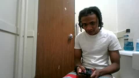 Snapshot of massivemalik chatting on 01/11/25, 04:16 massivemalik online show from 01/11/25, 04:16