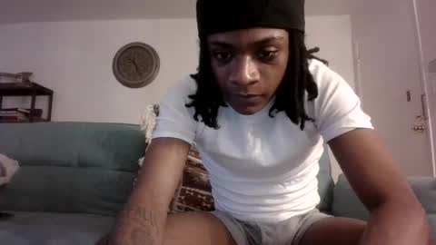 Snapshot of massivemalik chatting on 03/04/25, 08:57 massivemalik online show from 03/04/25, 08:57