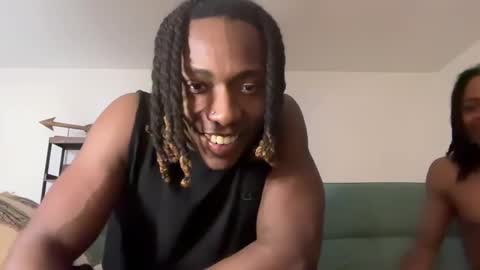 Snapshot of massivemalik chatting on 03/06/25, 09:03 massivemalik online show from 03/06/25, 09:03