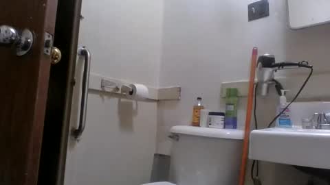 Snapshot of massivemalik chatting on 11/22/25, 05:50 massivemalik online show from 11/22/25, 05:50