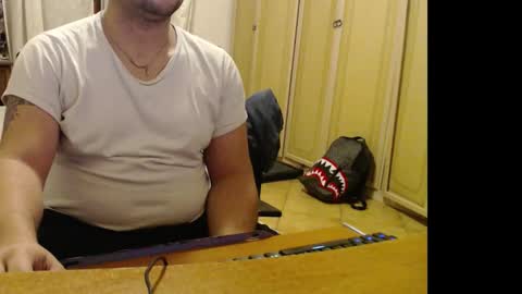 Snapshot of massu1994 chatting on 12/13/25, 11:54 Massu94 online show from 12/13/25, 11:54