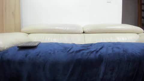 Domi online show from 01/04/25, 11:17