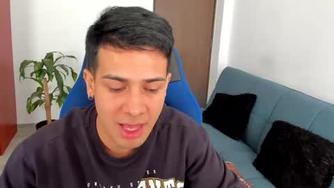 master_boy_1 online show from 11/17/25, 12:11