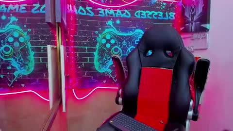 master_boy_1 online show from 03/16/26, 08:57